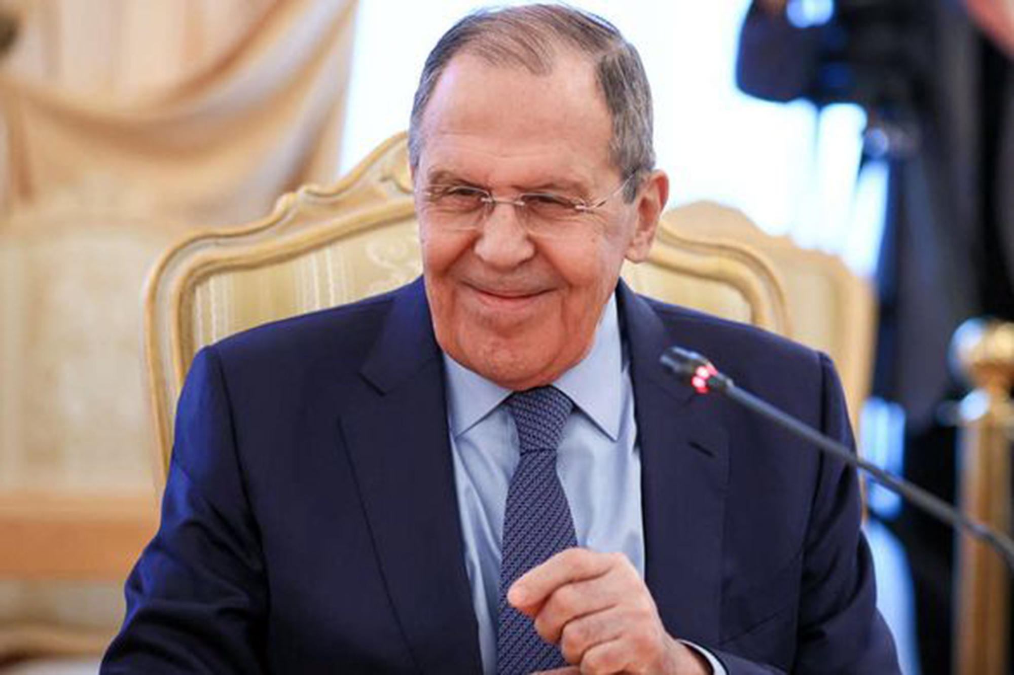 Russia wants to destabilize France and Britain via the Mayotte…