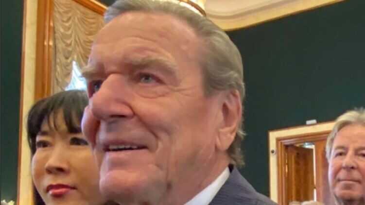 Former Chancellor Schroeder and AfD leader attend party at Russian&hellip;