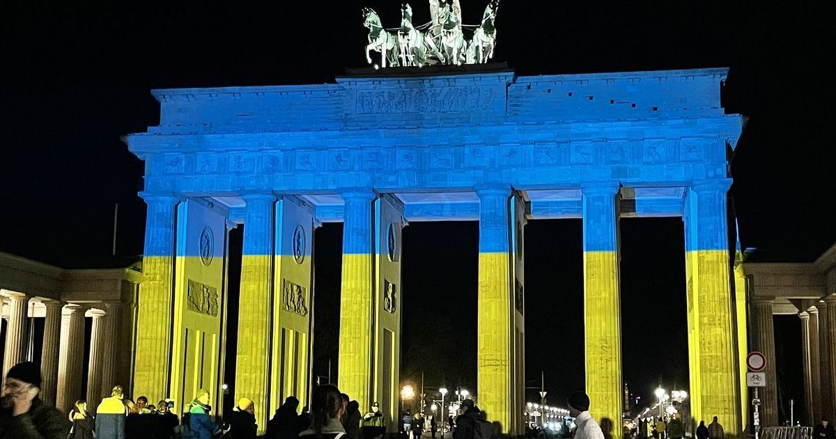 The ban on the use of Ukrainian symbols was overturned…